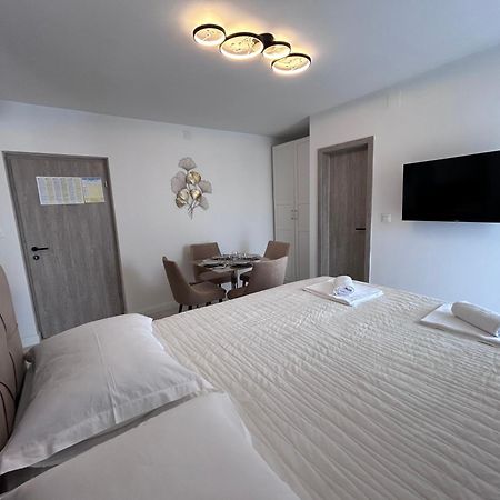 Apartmani Biokovo Makarska Esterno foto