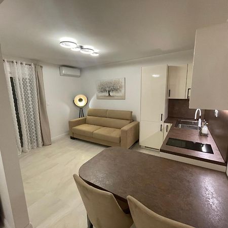 Apartmani Biokovo Makarska Esterno foto